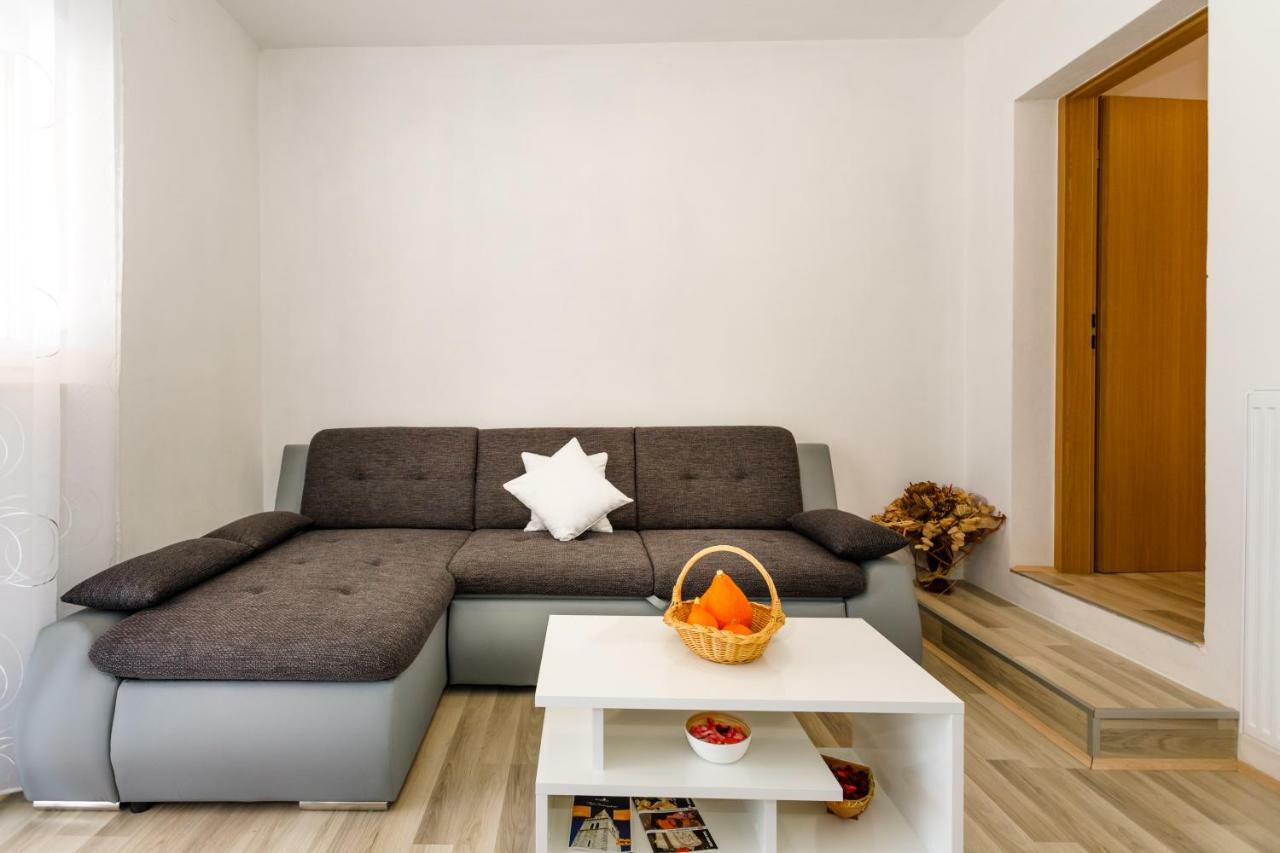 Apartman Dobrila Vrh  외부 사진