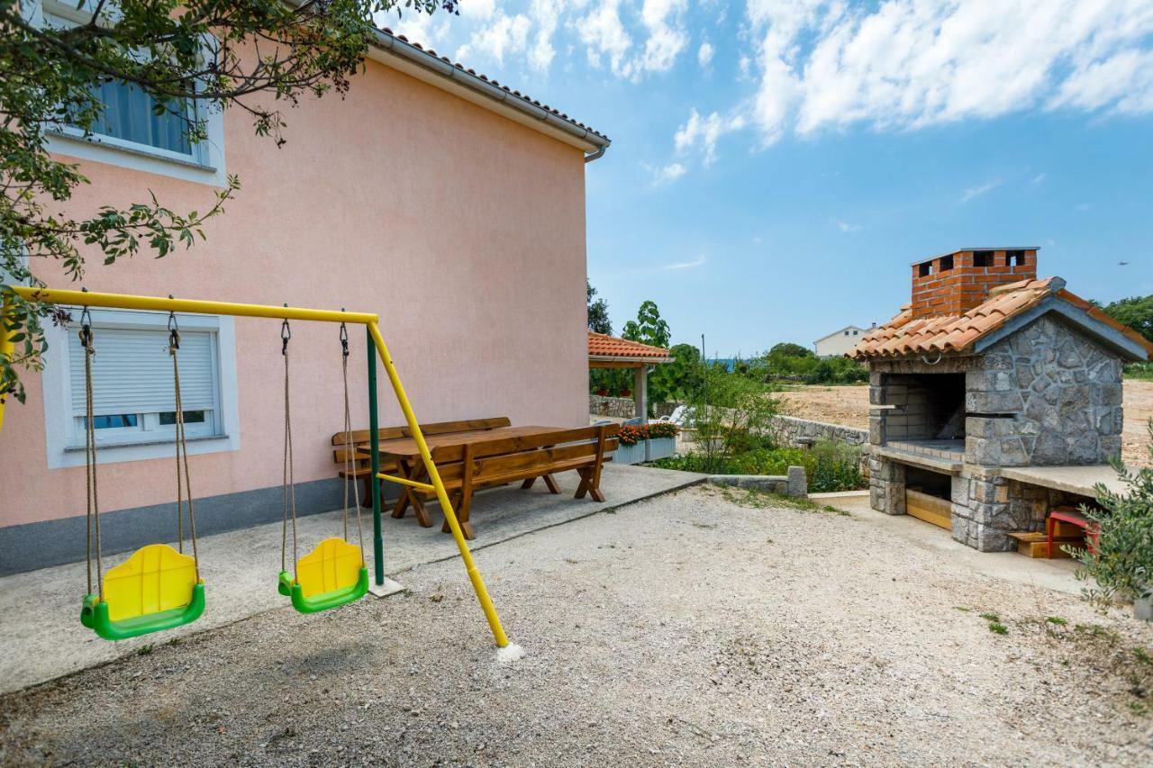 Apartman Dobrila Vrh  외부 사진